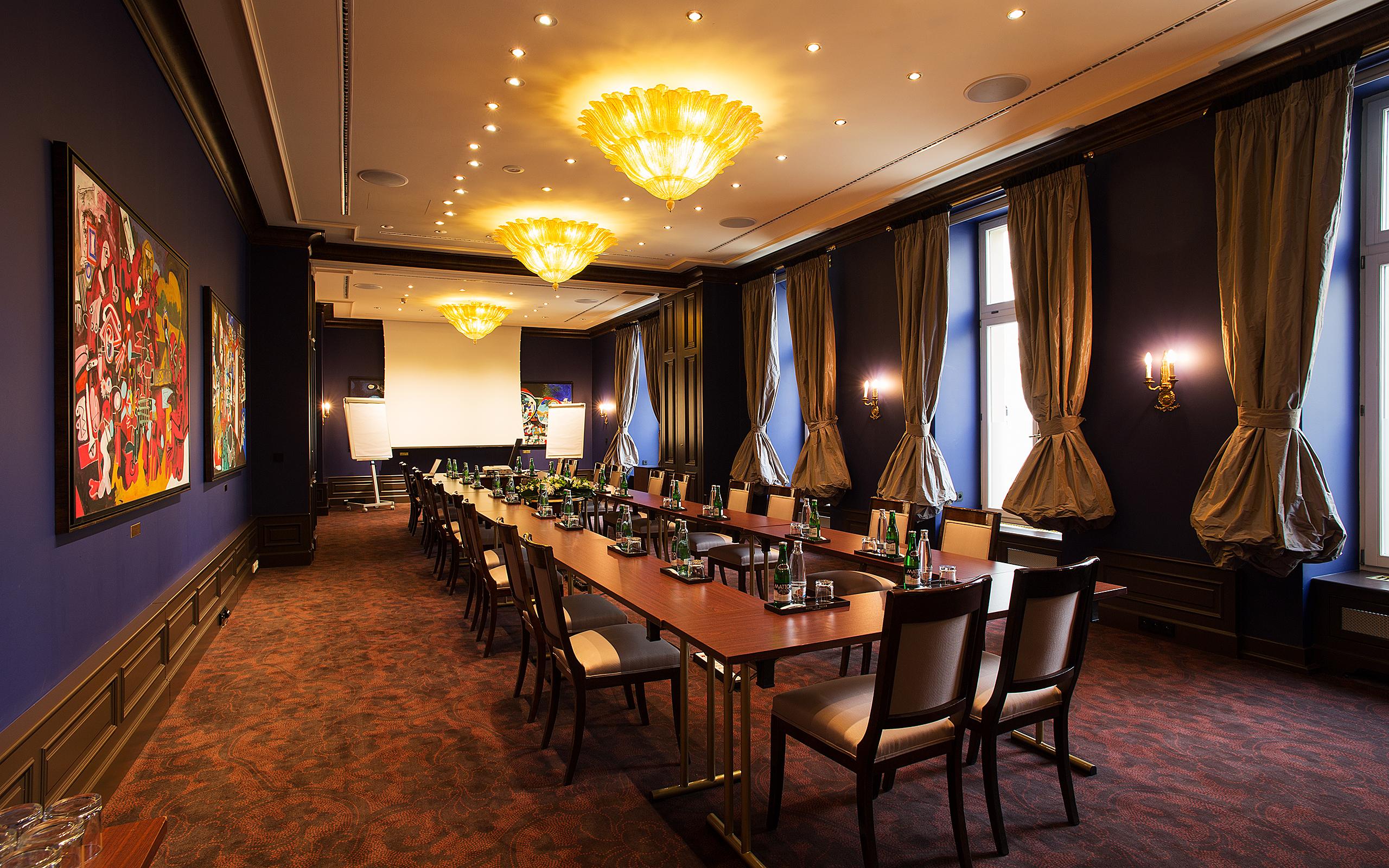 Le Palais Art Hotel Praha Bagian luar foto The Blue Room