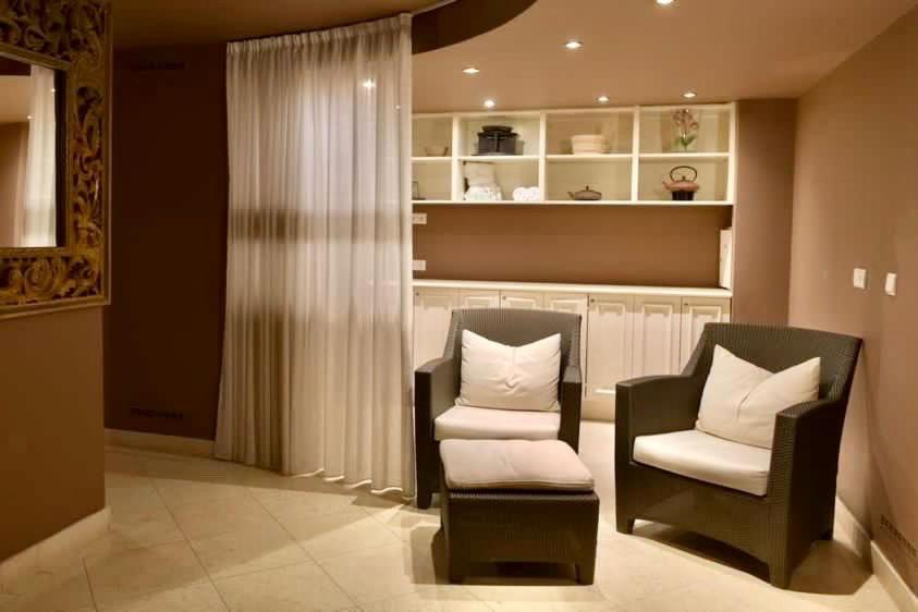 Le Palais Art Hotel Praha Bagian luar foto A spa at a hotel