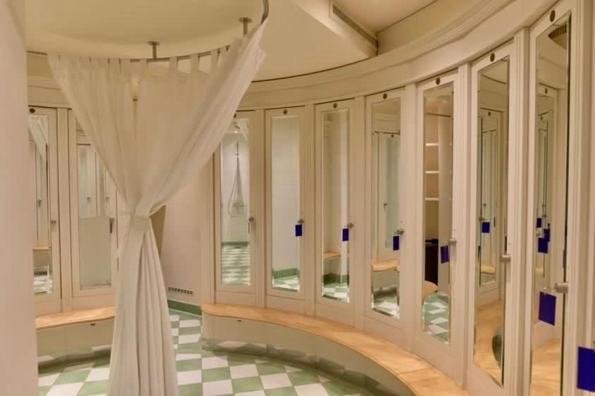 Le Palais Art Hotel Praha Bagian luar foto The changing rooms at the London Aquatics Centre
