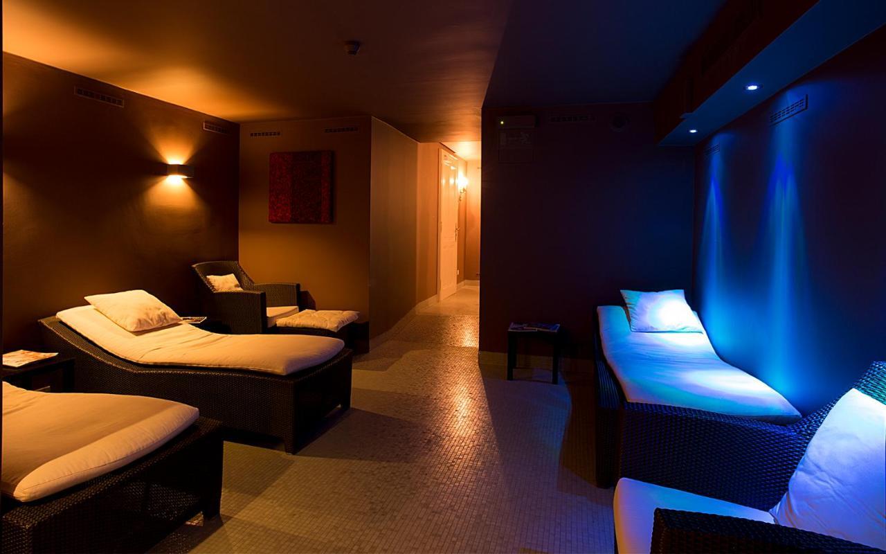 Le Palais Art Hotel Praha Bagian luar foto The spa at the hotel